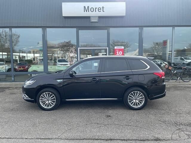 Occasion Mitsubishi Outlander Intense+ 135 PK (99 kW) 2021 Zwart SUV