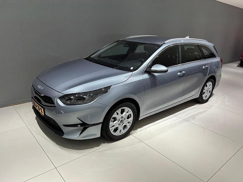 Occasion Kia Ceed Sportswagon 99 PK (72 kW) 2024 Grijs (metallic) Stationwagen