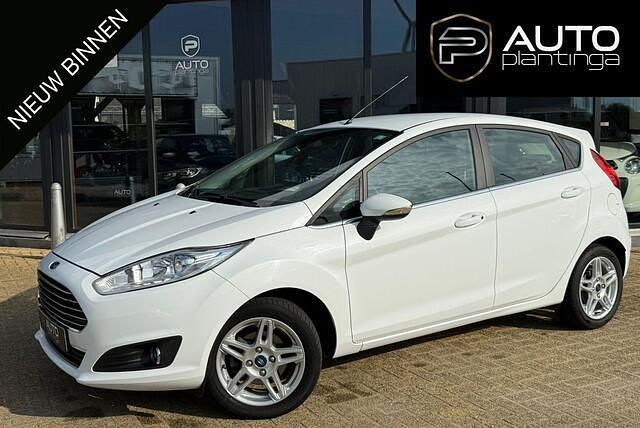 Wit Gebruikt 2015 Ford Fiesta Titanium Hatchback | € 5.995 (Eerlijke prijs) - Afbeelding 1/4