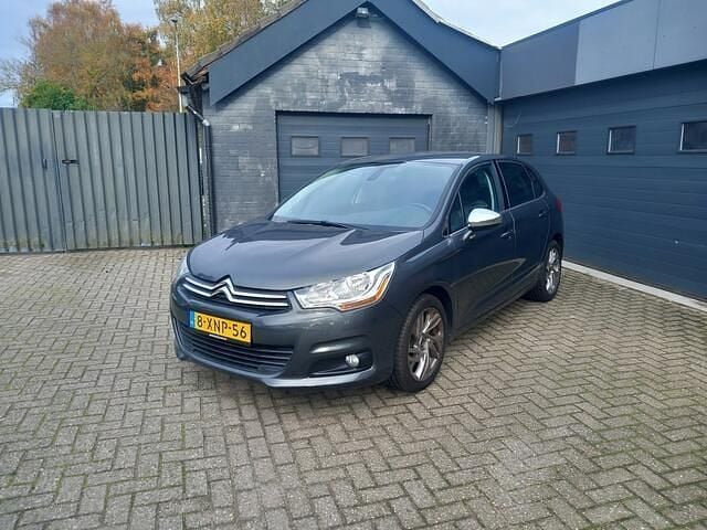 Grijs Gebruikt 2014 Citroën C4 PureTech Hatchback | € 6.999 (Eerlijke prijs) - Afbeelding 1/4