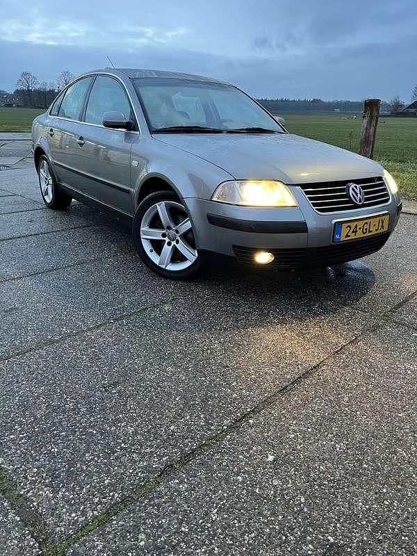 Occasion VW Passat Trendline 116 PK (85 kW) 2001 Goud Sedan