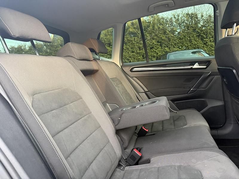 Occasion VW Golf Highline 2022 Grijs MPV