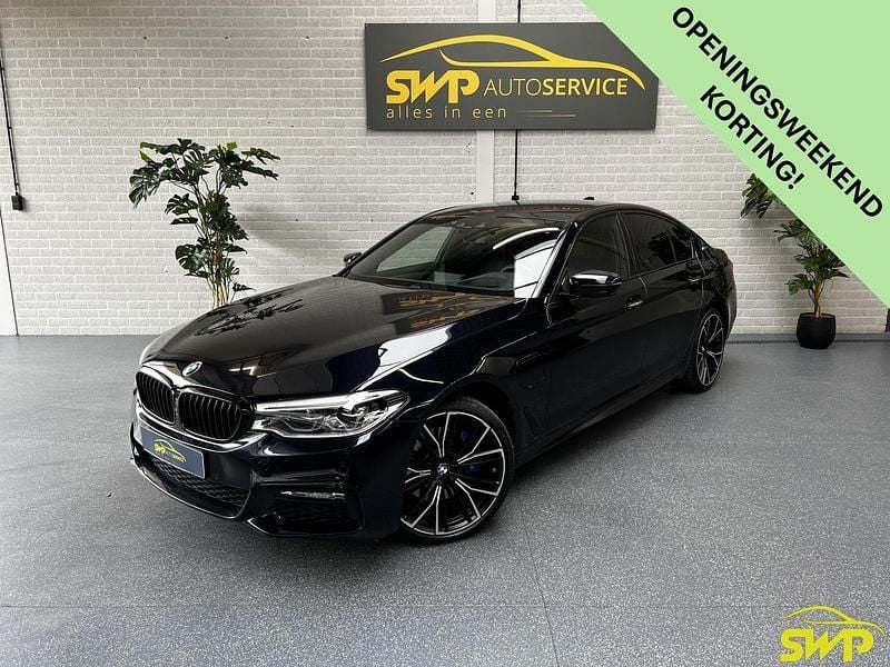 Zwart Gebruikt 2018 BMW 530e Basis Sedan | € 28.950 (Eerlijke prijs) - Afbeelding 1/4