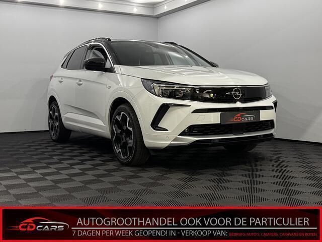 Wit, metallic lak Gebruikt 2024 Opel Grandland X Ultimate SUV | € 29.950 (Goede deal) - Afbeelding 1/4