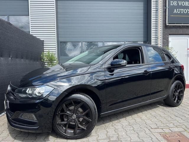 Zwart Gebruikt 2018 VW Polo Hatchback | € 11.500 (Goede deal) - Afbeelding 1/4