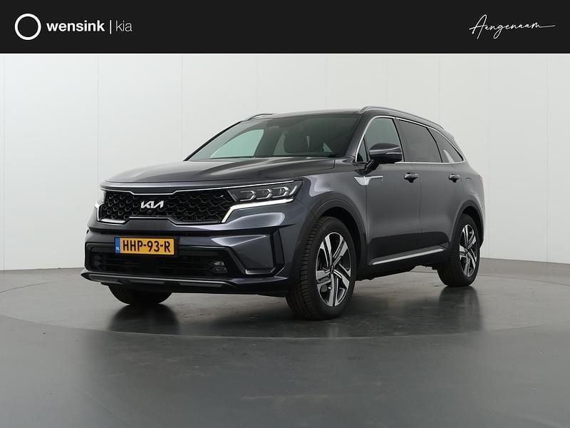 Grijs Gebruikt 2022 Kia Sorento 3 SUV | € 45.935 (Eerlijke prijs) - Afbeelding 1/4