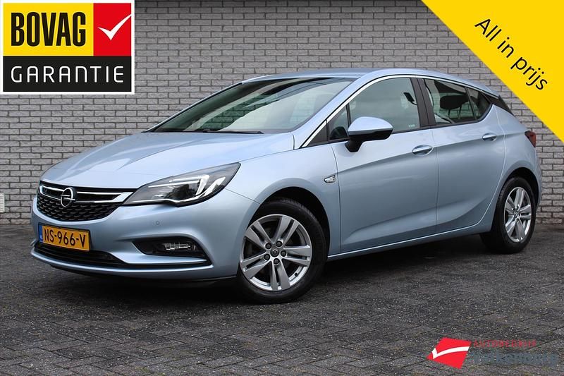 Grijs Gebruikt 2017 Opel Astra Edition Hatchback | € 12.950 (Eerlijke prijs) - Afbeelding 1/4