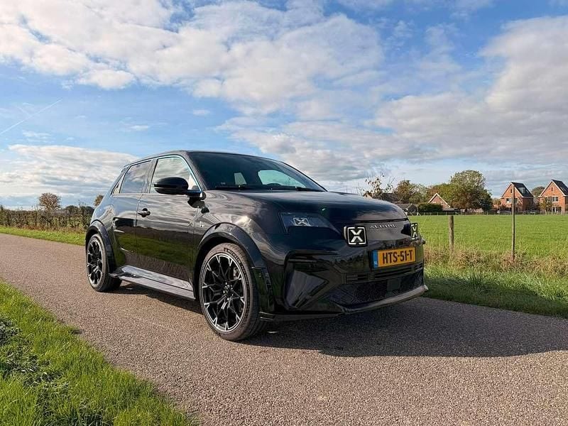 Zwart Gebruikt 2025 Alpine A290 Hatchback | € 38.900 (Goede deal) - Afbeelding 1/4