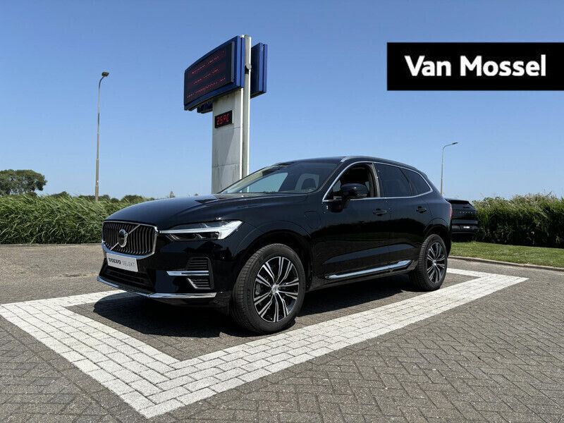 Zwart Gebruikt 2022 Volvo XC60 Plus SUV | € 48.940 (Eerlijke prijs) - Afbeelding 1/4