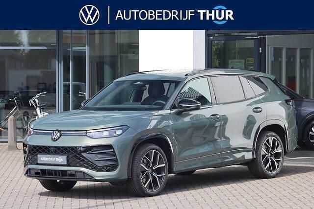 Groen Nieuw 2025 VW Tayron R-line Edition SUV | € 65.945 (Eerlijke prijs) - Afbeelding 1/4