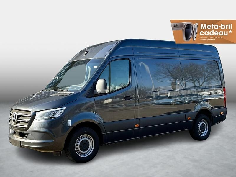 Grijs Gebruikt 2024 Mercedes Sprinter Van | € 45.950 (Duur) - Afbeelding 1/4