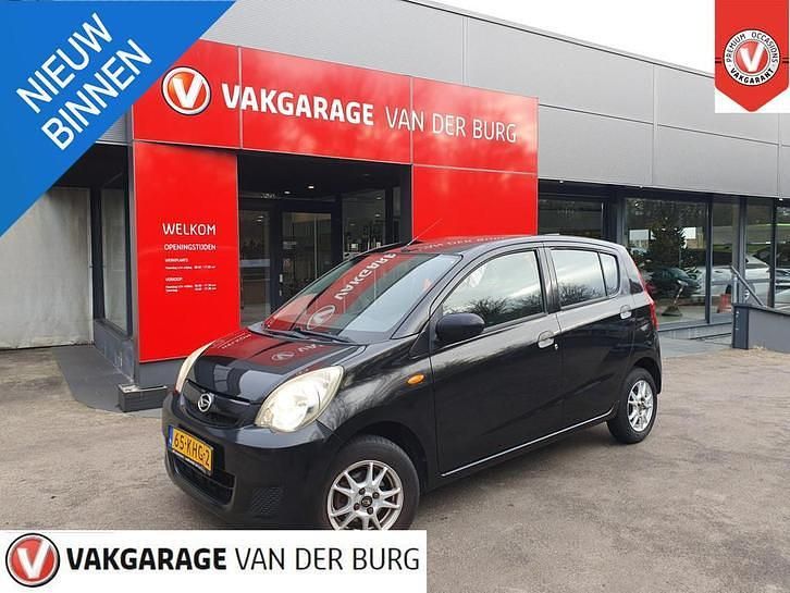 Zwart Gebruikt 2009 Daihatsu Cuore Hatchback | € 2.750 (Eerlijke prijs) - Afbeelding 1/4