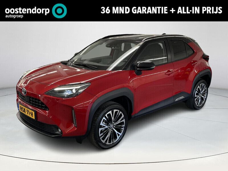Rood Gebruikt 2023 Toyota Yaris Cross Executive SUV | € 30.900 (Iets duurder) - Afbeelding 1/4
