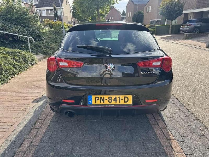 Occasion Alfa Romeo Giulietta Super 170 PK (125 kW) 2017 Zwart Hatchback