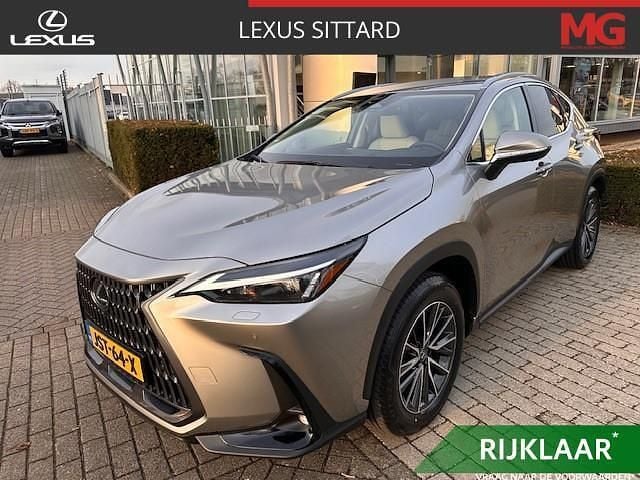 Nieuw Lexus NX450h+ E-FOUR Executive Line 309 PK (227 kW) 2025 Grijs SUV