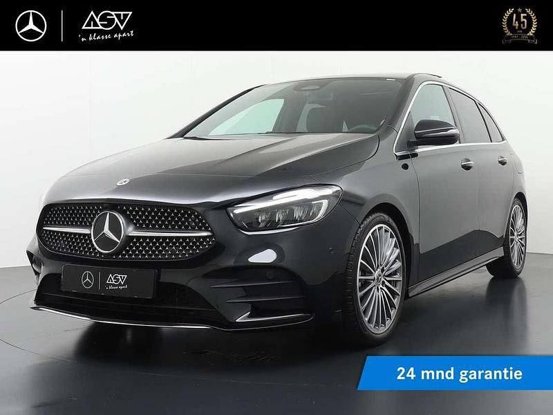 Occasion Mercedes B180 AMG line 136 PK (100 kW) 2024 Zwart MPV
