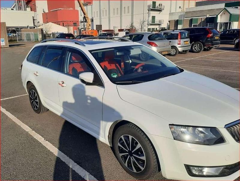 Occasion Skoda Octavia 105 PK (77 kW) 2014 Wit Stationwagen