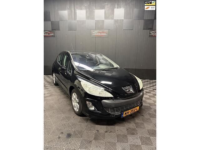 Zwart Gebruikt 2010 Peugeot 308 Hatchback | € 2.450 (Eerlijke prijs) - Afbeelding 1/4