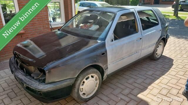Zwart Gebruikt 1995 VW Golf III GTI Hatchback | € 1.750 - Afbeelding 1/4