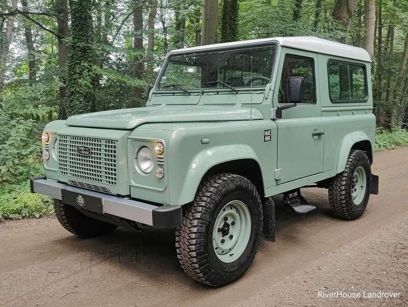Groen Gebruikt 2004 Land Rover Defender Heritage SUV | € 69.000 - Afbeelding 1/4
