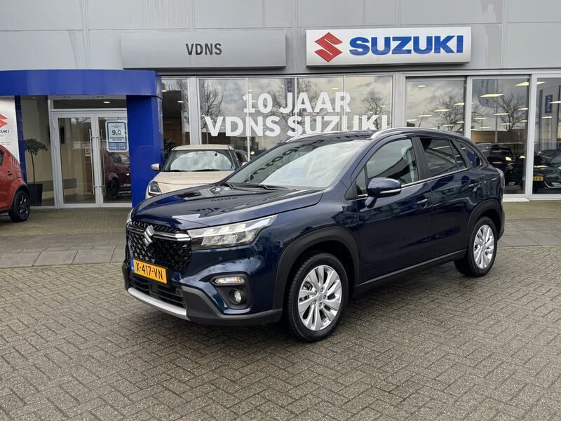 Blauw Gebruikt 2024 Suzuki SX4 S-Cross SUV | € 30.450 (Eerlijke prijs) - Afbeelding 1/4