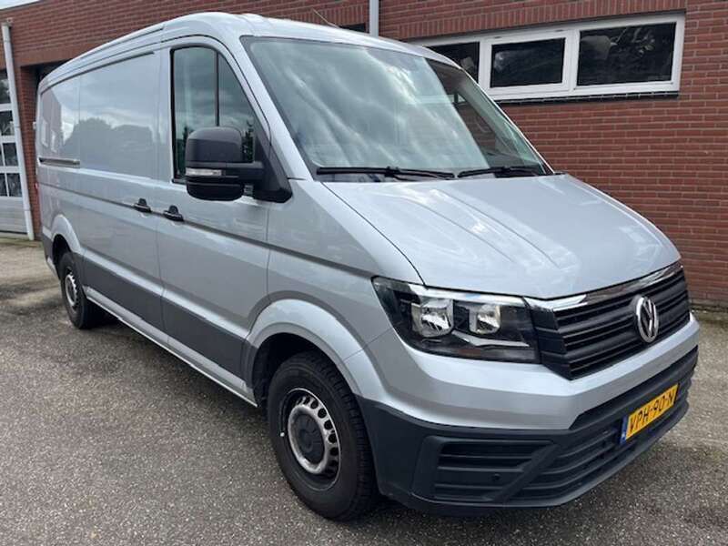 Grijs Gebruikt 2022 VW Crafter Van | € 29.500 (Goede deal) - Afbeelding 1/4