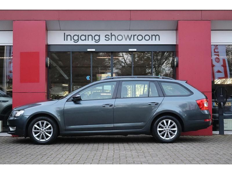 Occasion Skoda Octavia G-TEC Business Line 112 PK (82 kW) 2015 Grijs Stationwagen