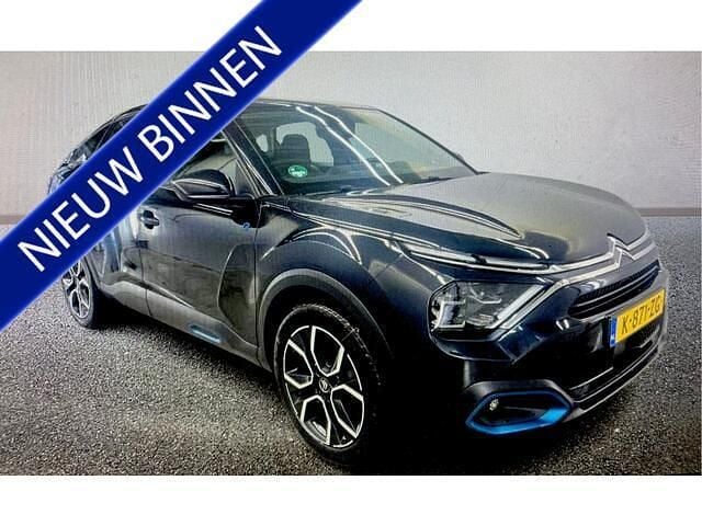 Zwart Occasion 2021 Peugeot e-2008 Allure SUV | € 12.995 (Super prijs) - Afbeelding 1/4