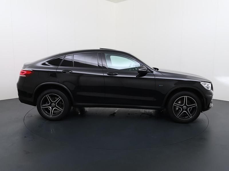 Occasion Mercedes GLC300 Premium Plus 320 PK (235 kW) 2020 Zwart Coupé