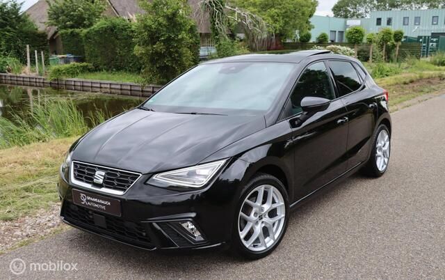 Zwart Gebruikt 2022 Seat Ibiza FR Sport Hatchback | € 24.995 (Iets duurder) - Afbeelding 1/4
