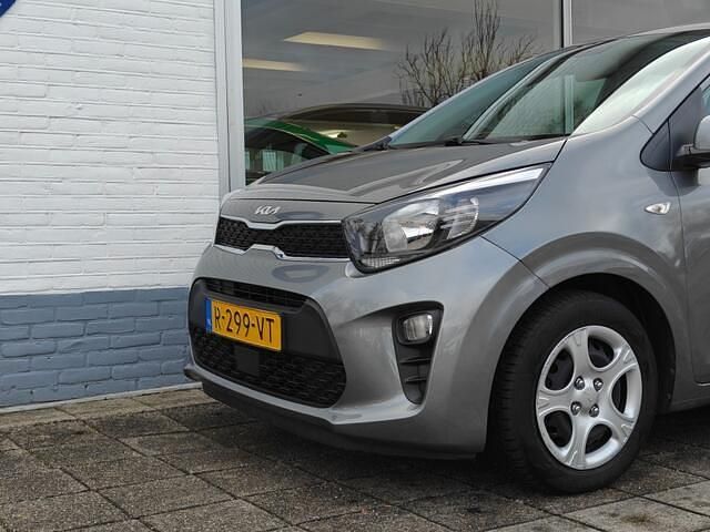 Occasion Kia Picanto Comfort 67 PK (49 kW) 2022 Grijs Hatchback