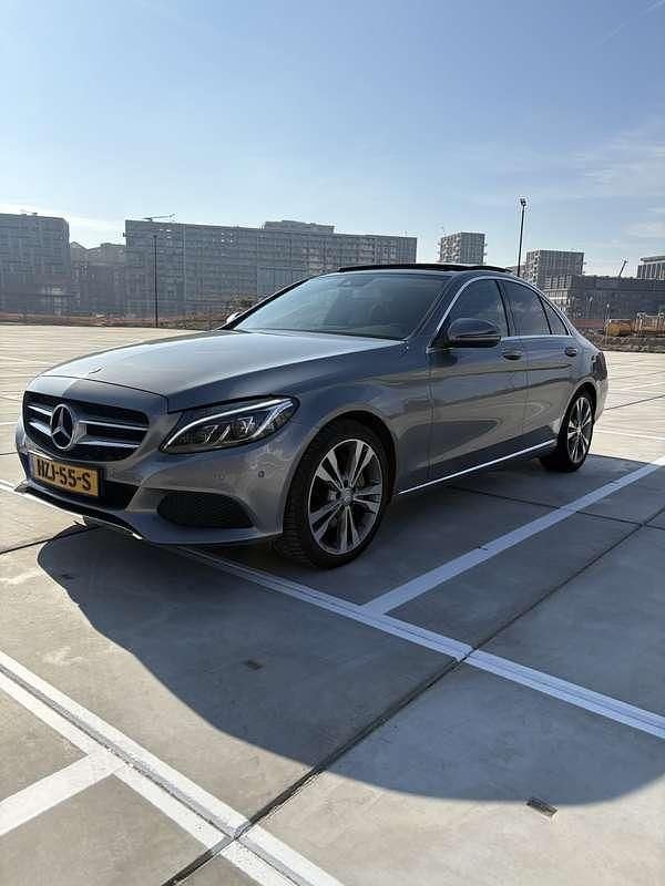 Grijs Gebruikt 2016 Mercedes C250 Prestige Sedan | € 25.500 (Iets duurder) - Afbeelding 1/4