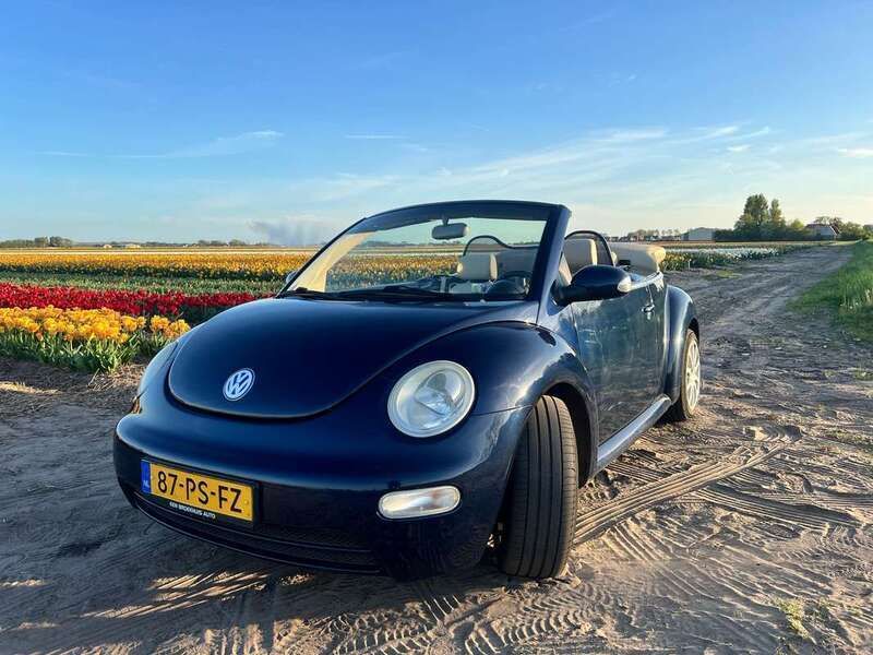 Blauw Gebruikt 2004 VW Beetle Cabriolet | € 2.950 (Eerlijke prijs) - Afbeelding 1/4