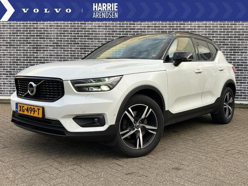 Wit Gebruikt 2019 Volvo XC40 R-Design SUV | € 27.194 - Afbeelding 1/4