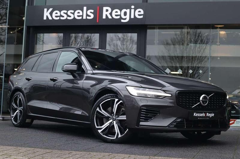 Grijs Gebruikt 2022 Volvo V60 Plus Stationwagen | € 38.950 (Duur) - Afbeelding 1/4