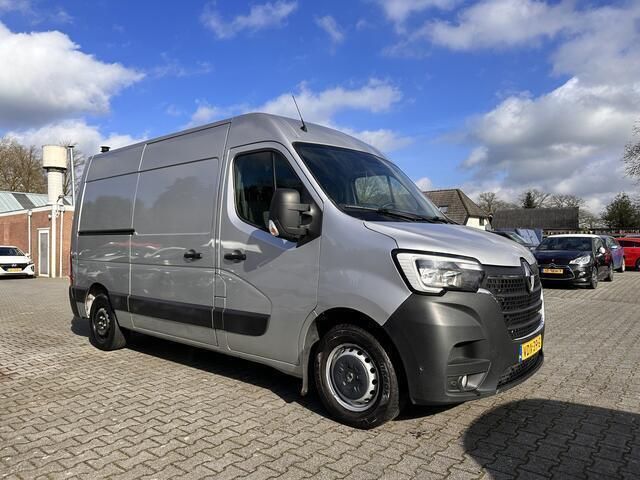 Gris etoile (grijs metallic) Occasion 2020 Renault Master Van | € 9.645 - Afbeelding 1/4