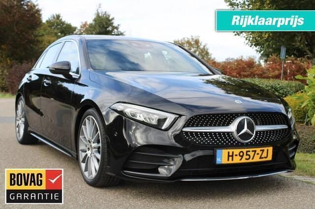Zwart Gebruikt 2019 Mercedes A180 Business Stationwagen | € 19.900 (Eerlijke prijs) - Afbeelding 1/4