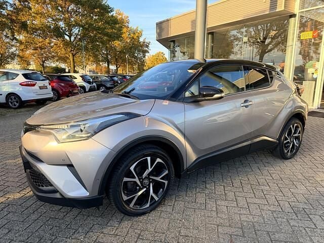 Grijs (metallic) Gebruikt 2017 Toyota C-HR SUV | € 16.540 (Goede deal) - Afbeelding 1/4