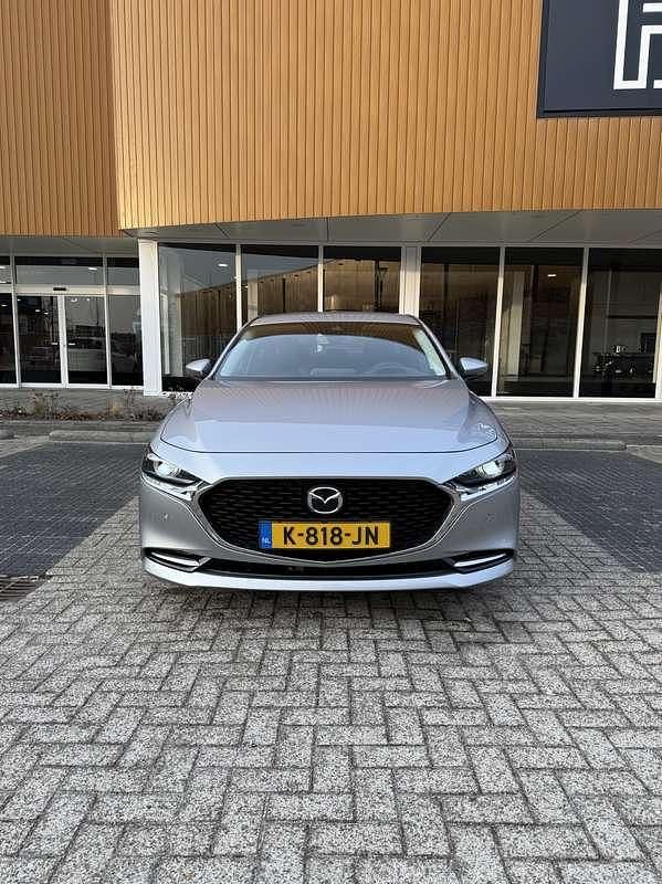Occasion Mazda 3 Luxury 179 PK (131 kW) 2021 Zilver Sedan
