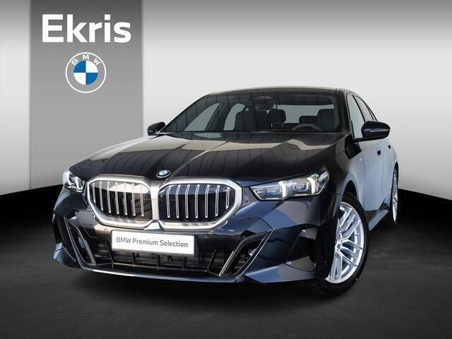Zwart Gebruikt 2025 BMW 520 M Sport Sedan | € 66.895 - Afbeelding 1/4
