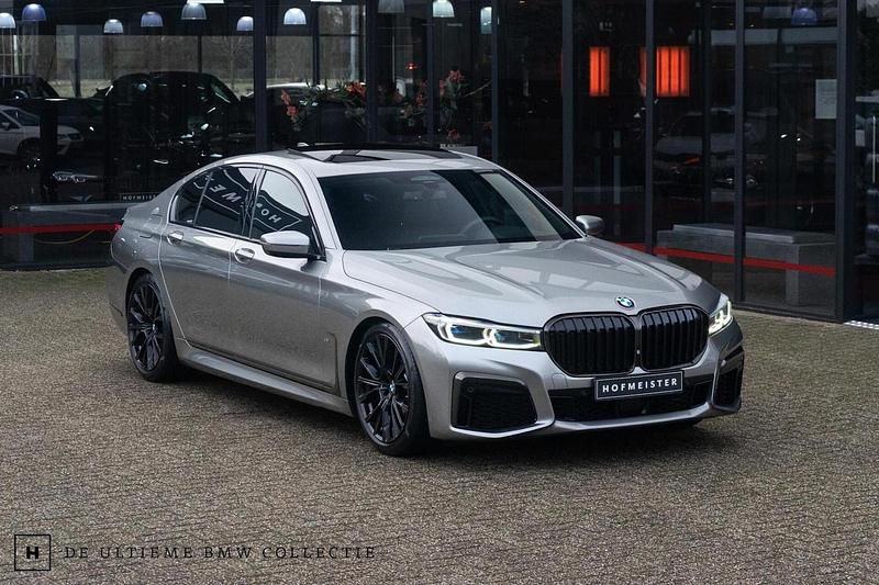 Grijs Gebruikt 2019 BMW 745L M Sport Sedan | € 47.950 - Afbeelding 1/4