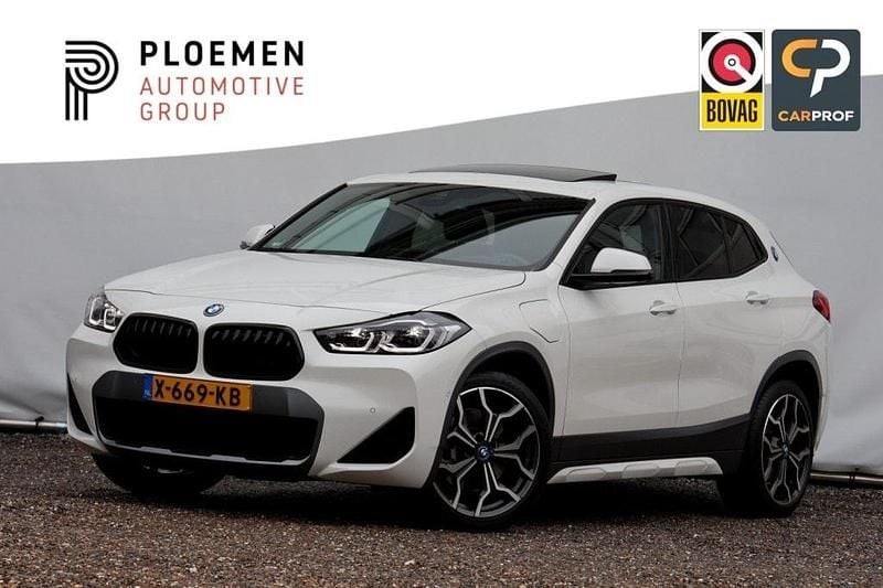 Wit Occasion 2023 BMW 220 Executive SUV | € 36.400 (Eerlijke prijs) - Afbeelding 1/4