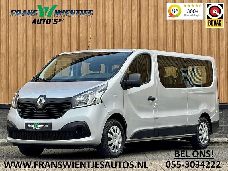 Zilver Gebruikt 2019 Renault Trafic Komfort Van | € 23.945 - Afbeelding 1/4