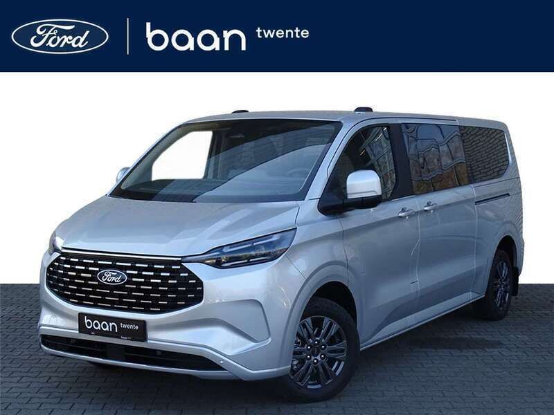 Zilver, metallic lak Nieuw 2025 Ford Transit Titanium MPV | € 72.520 - Afbeelding 1/4