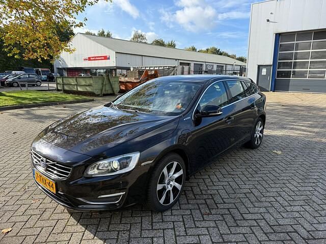 Zwart Occasion 2014 Volvo V60 Summum Stationwagen | € 4.950 (Goede deal) - Afbeelding 1/4