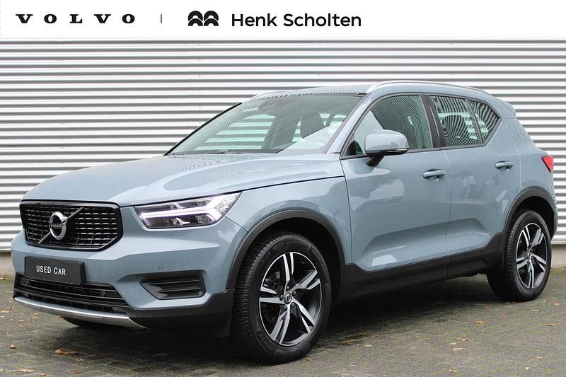 Grijs Gebruikt 2019 Volvo XC40 Momentum SUV | € 28.950 (Goede deal) - Afbeelding 1/4