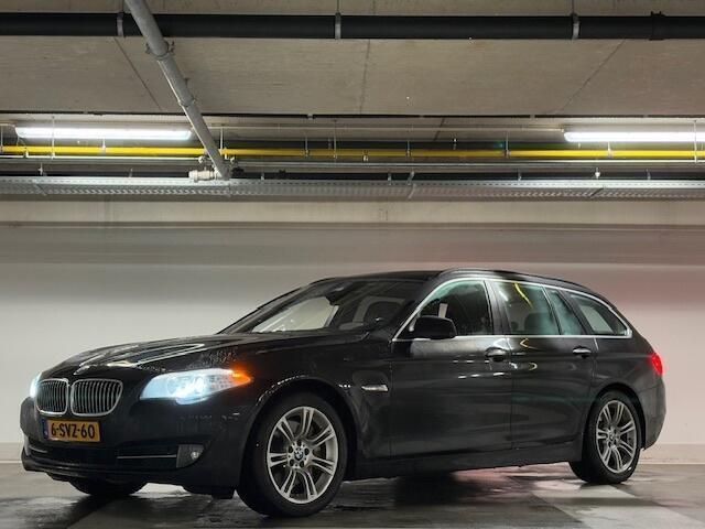 Zwart Gebruikt 2012 BMW 535 Executive Stationwagen | € 16.500 (Eerlijke prijs) - Afbeelding 1/4
