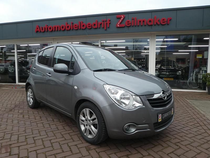 Grijs Gebruikt 2011 Opel Agila Edition Hatchback | € 8.745 (Iets duurder) - Afbeelding 1/4