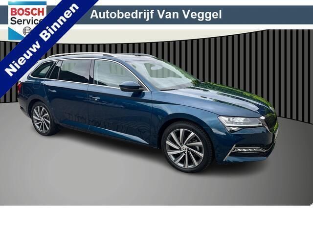 Blauw, metallic lak Gebruikt 2021 Skoda Superb Business Line Stationwagen | € 32.750 (Eerlijke prijs) - Afbeelding 1/4
