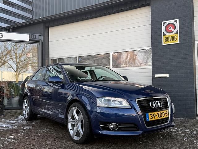 Blauw Occasion 2012 Audi A3 Attraction Hatchback | € 5.950 (Eerlijke prijs) - Afbeelding 1/4